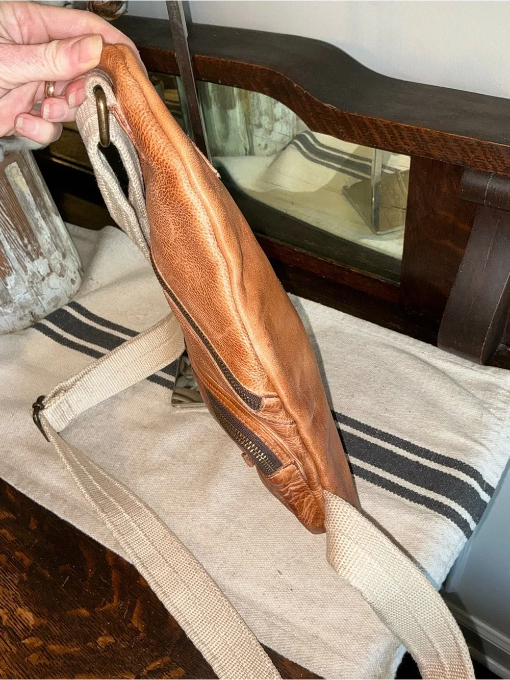 NWOT Bed Stu Leather Unisex Andie Sling Backpack Tan Rustic Retail $240